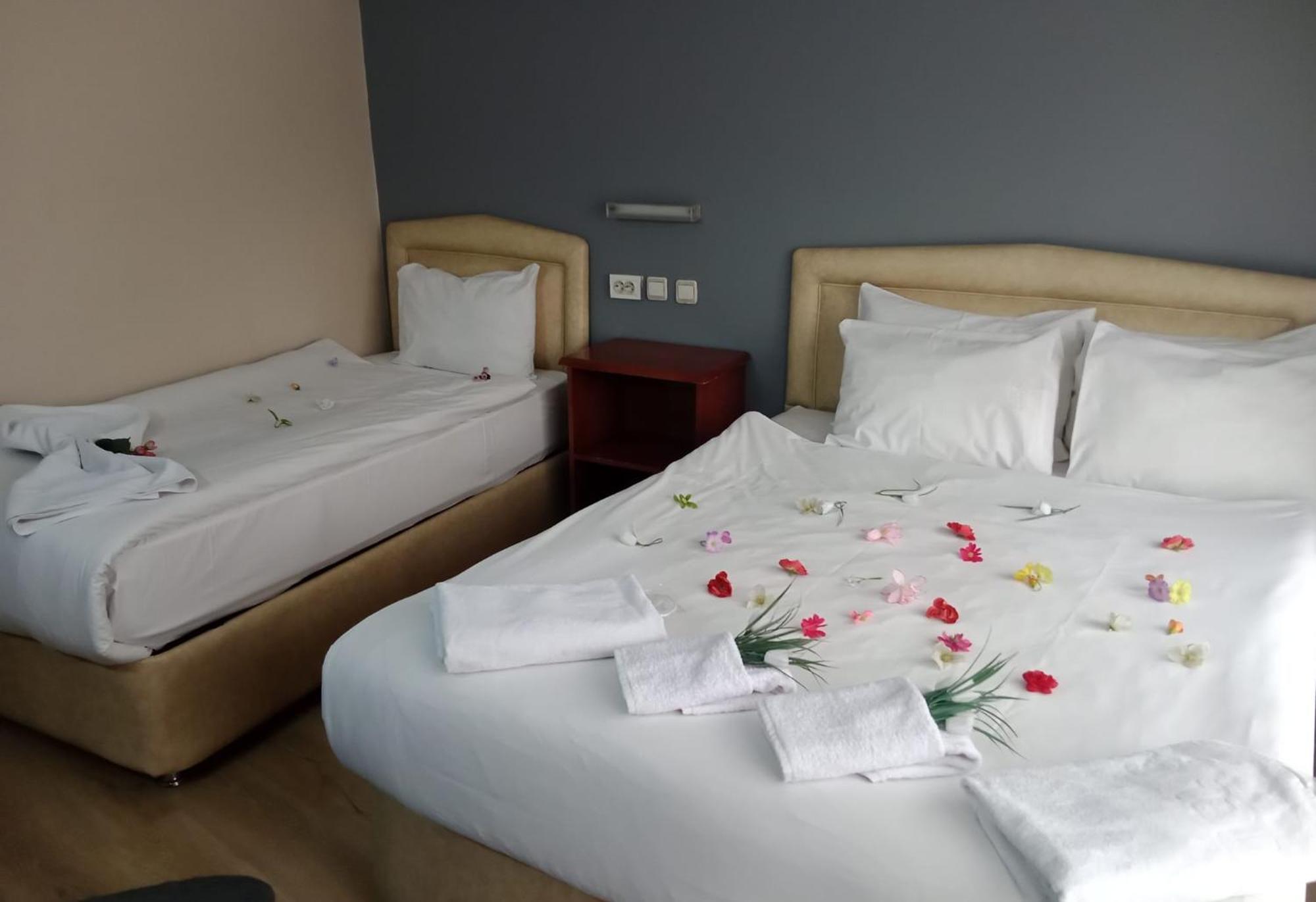 Hotel Cesmeli Бурса Стая снимка